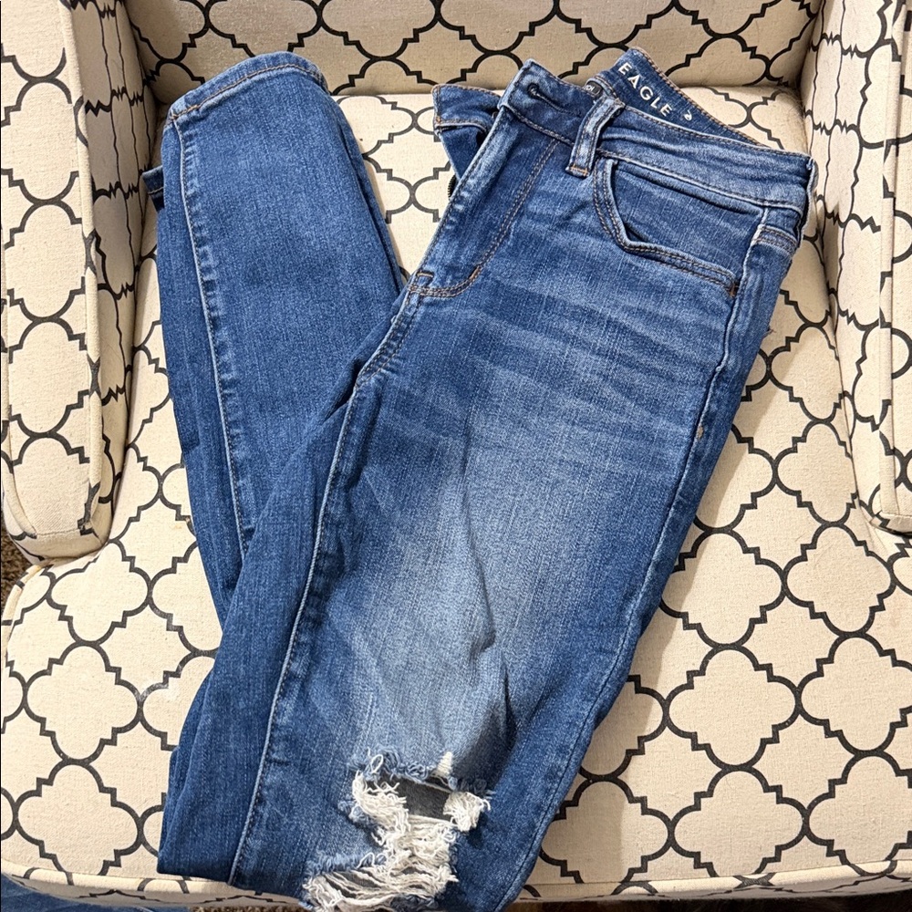 American Eagle Outfitters Women's Distressed Blue Skinny Jeans